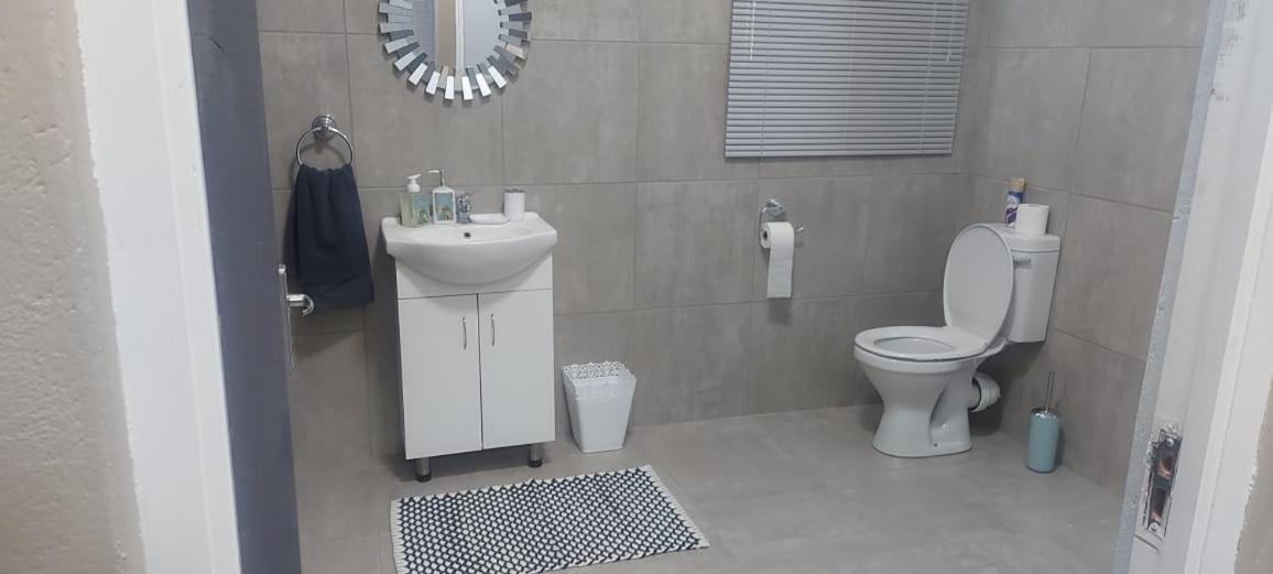 Graaff-Reinet Tj Self-Catering 아파트 외부 사진