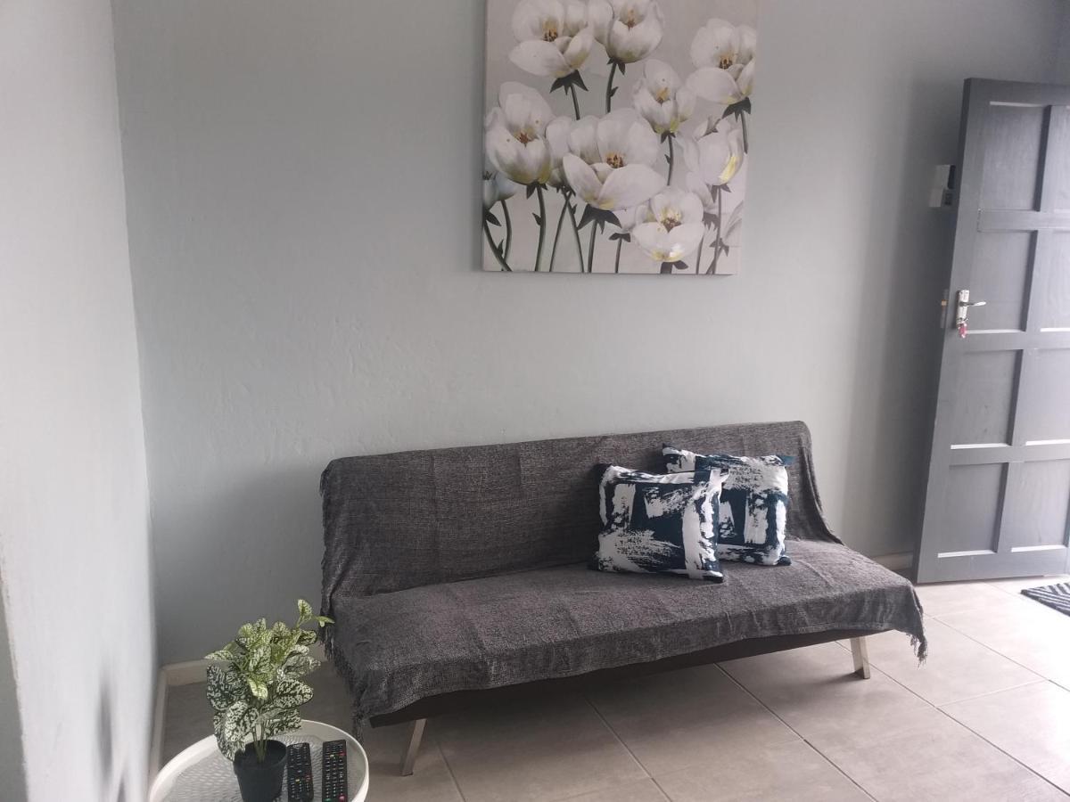 Graaff-Reinet Tj Self-Catering 아파트 외부 사진