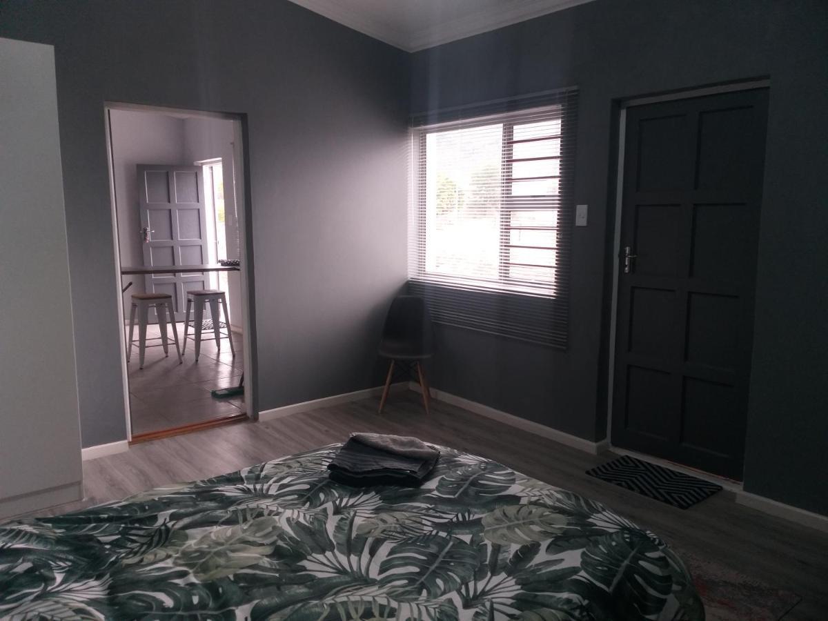 Graaff-Reinet Tj Self-Catering 아파트 외부 사진