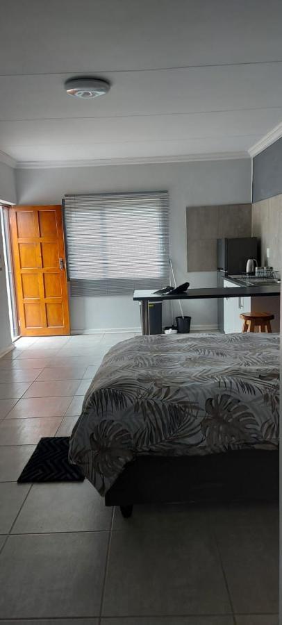 Graaff-Reinet Tj Self-Catering 아파트 외부 사진